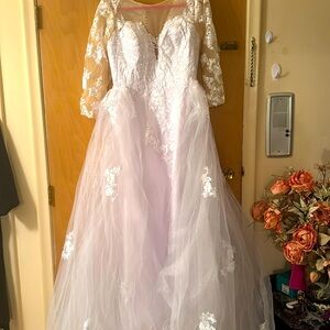 MISSACC Wedding Dress Size 14 with detachable train